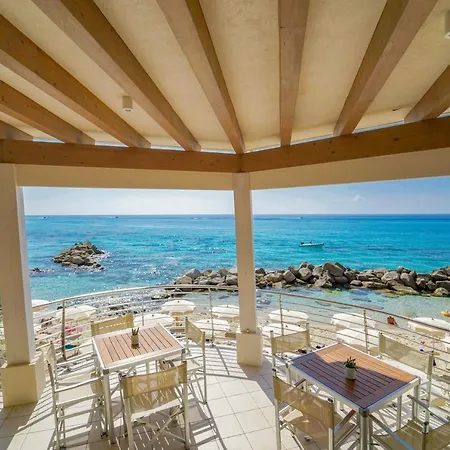 Baia Del Godano & 4* 카포바티카노