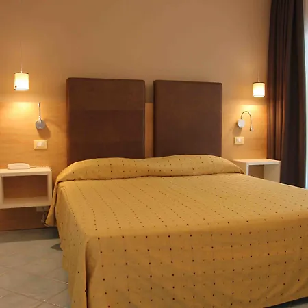 Üdülőközpont Baia Del Godano & Capo Vaticano