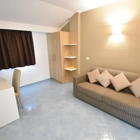 리조트 Baia Del Godano & 카포바티카노