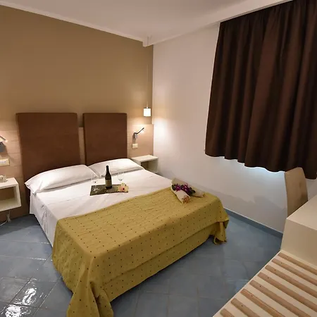 Baia Del Godano & 카포바티카노