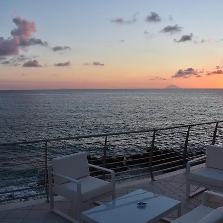 Baia Del Godano & 카포바티카노