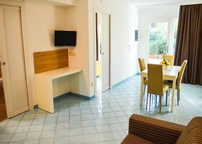 Baia Del Godano & 4*