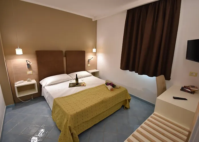 Baia Del Godano & Capo Vaticano