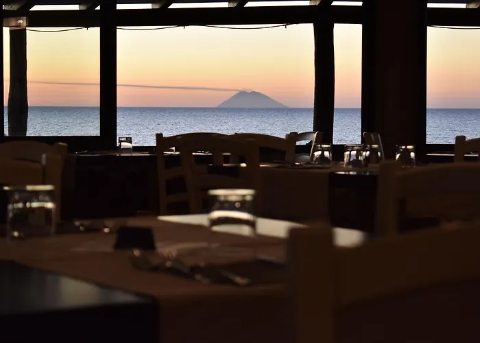 Üdülőközpont Baia Del Godano &