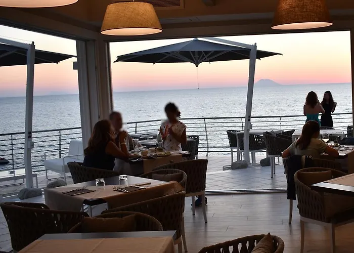 Üdülőközpont Baia Del Godano & 4*