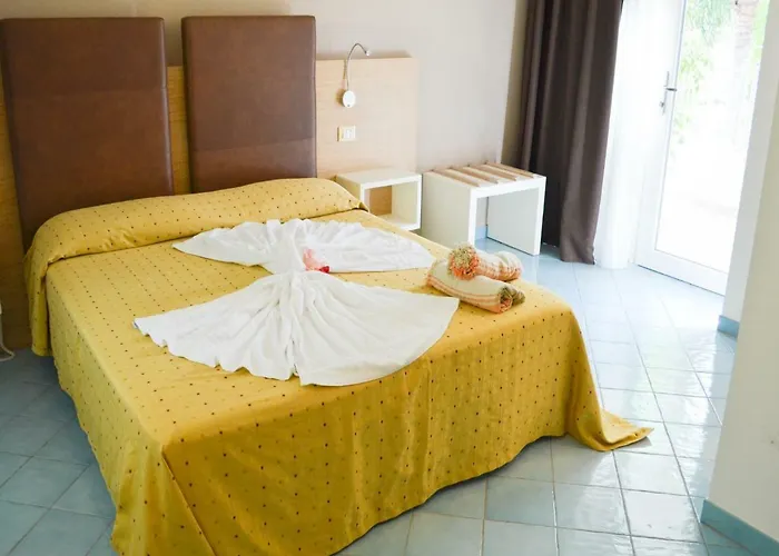 Baia Del Godano & Semesteranläggning (resort)